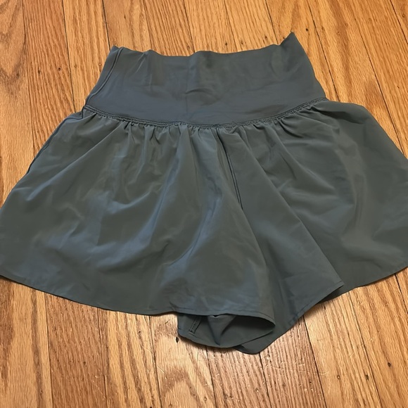 Green athletic shorts size extra small from Aerie. - Picture 2 of 3